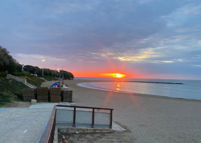 Paseo Maritimo Casa * Винарос
